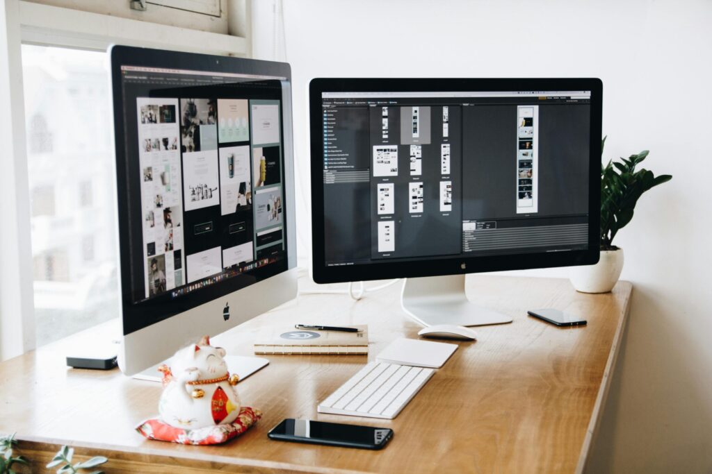 Arbeitsplatz während der Instagram Schulung mit Profil- und Content-Planung